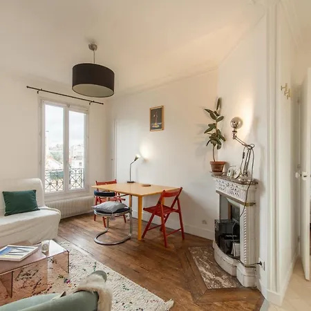 Voltaire Cosy Au Centre De דירה *